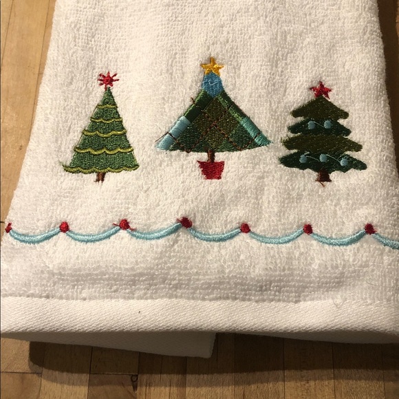 Festive Christmas Tree Embroidered White Hand Towels 🎄 - Picture 2 of 4